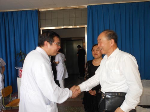 201252811750325